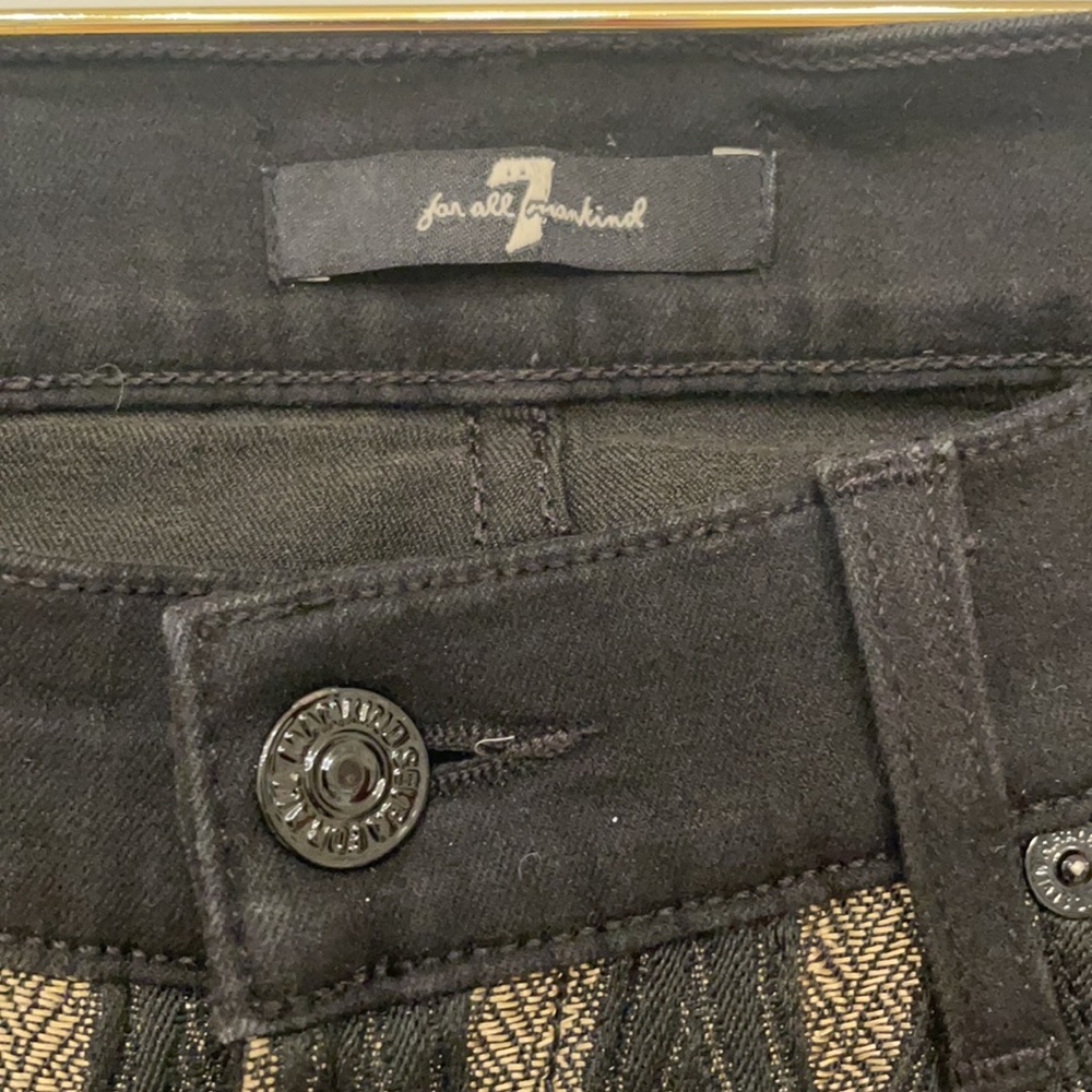7 For All Mankind Size 25 Jeans - Picture 3 of 8